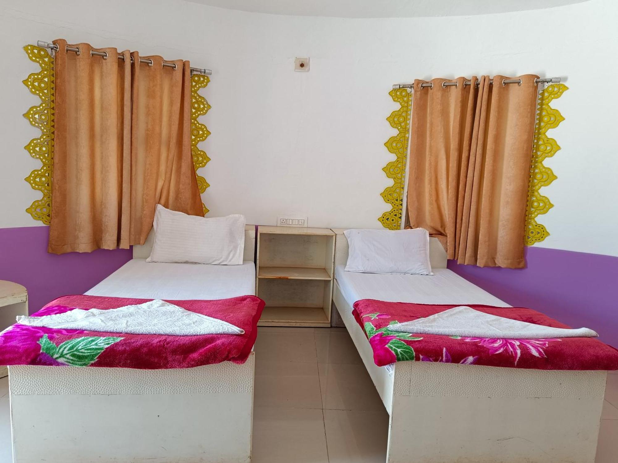 Hotel Rann Of Kachchh Dholavira ภายนอก รูปภาพ