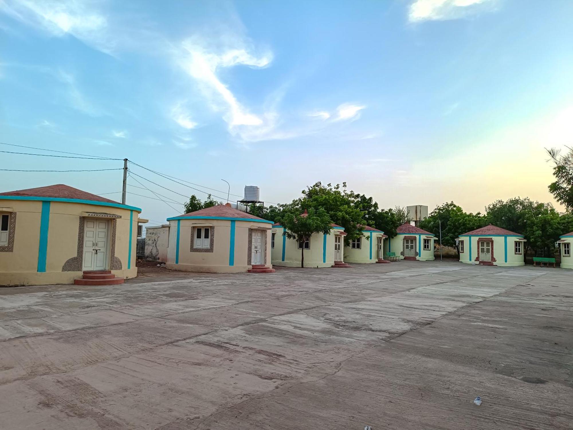 Hotel Rann Of Kachchh Dholavira ภายนอก รูปภาพ
