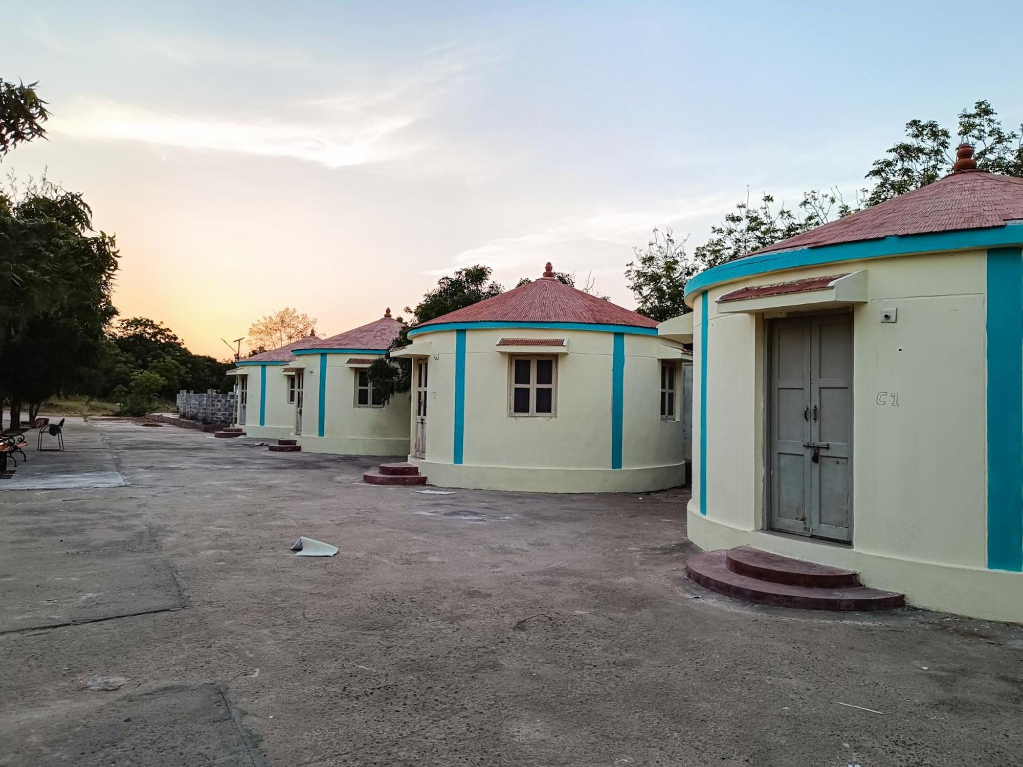Hotel Rann Of Kachchh Dholavira ภายนอก รูปภาพ