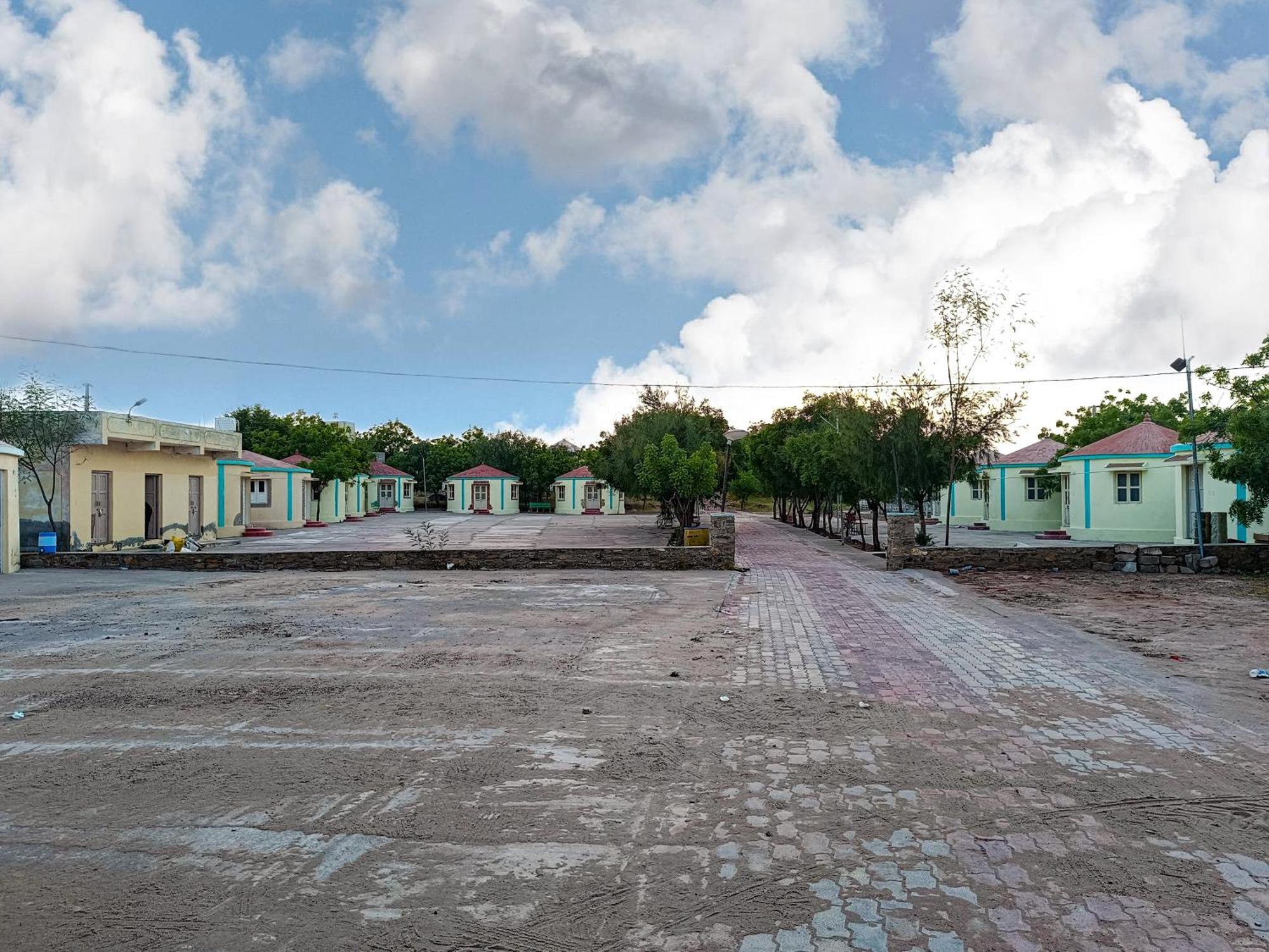 Hotel Rann Of Kachchh Dholavira ภายนอก รูปภาพ