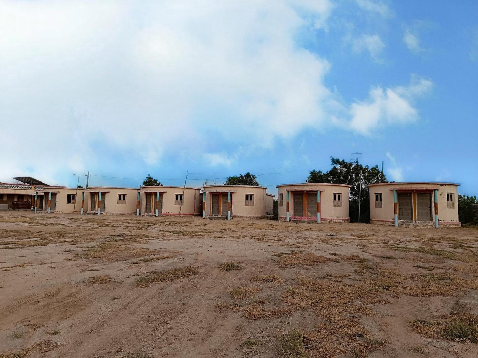 Hotel Rann Of Kachchh Dholavira ภายนอก รูปภาพ