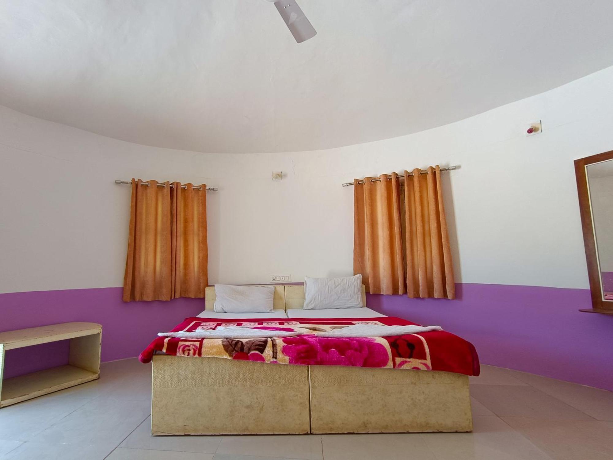 Hotel Rann Of Kachchh Dholavira ภายนอก รูปภาพ